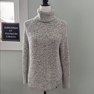 Roots Women's Black and White Turtleneck Sweater